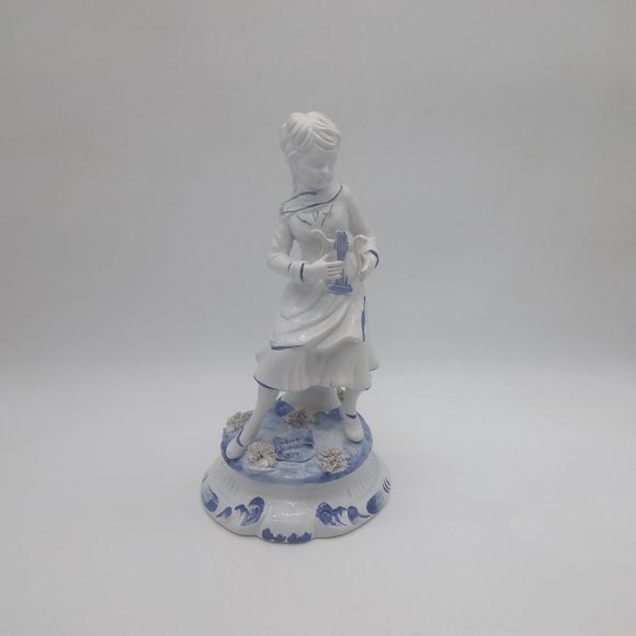 Capodimonte Statue - Picture 1 of 11
